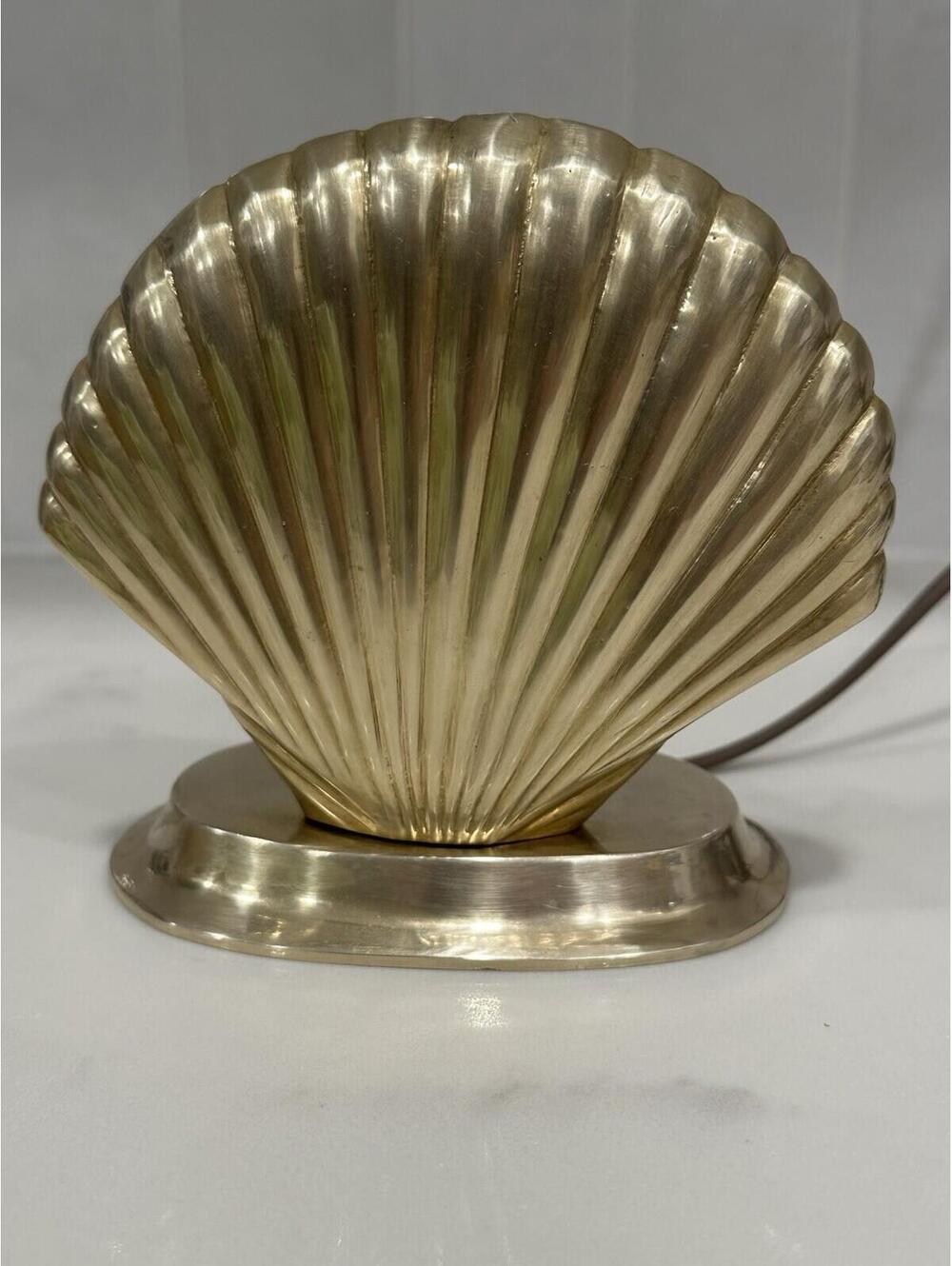 1980s Hollywood Regency Brass Clam Shell TV Lamp Night Light